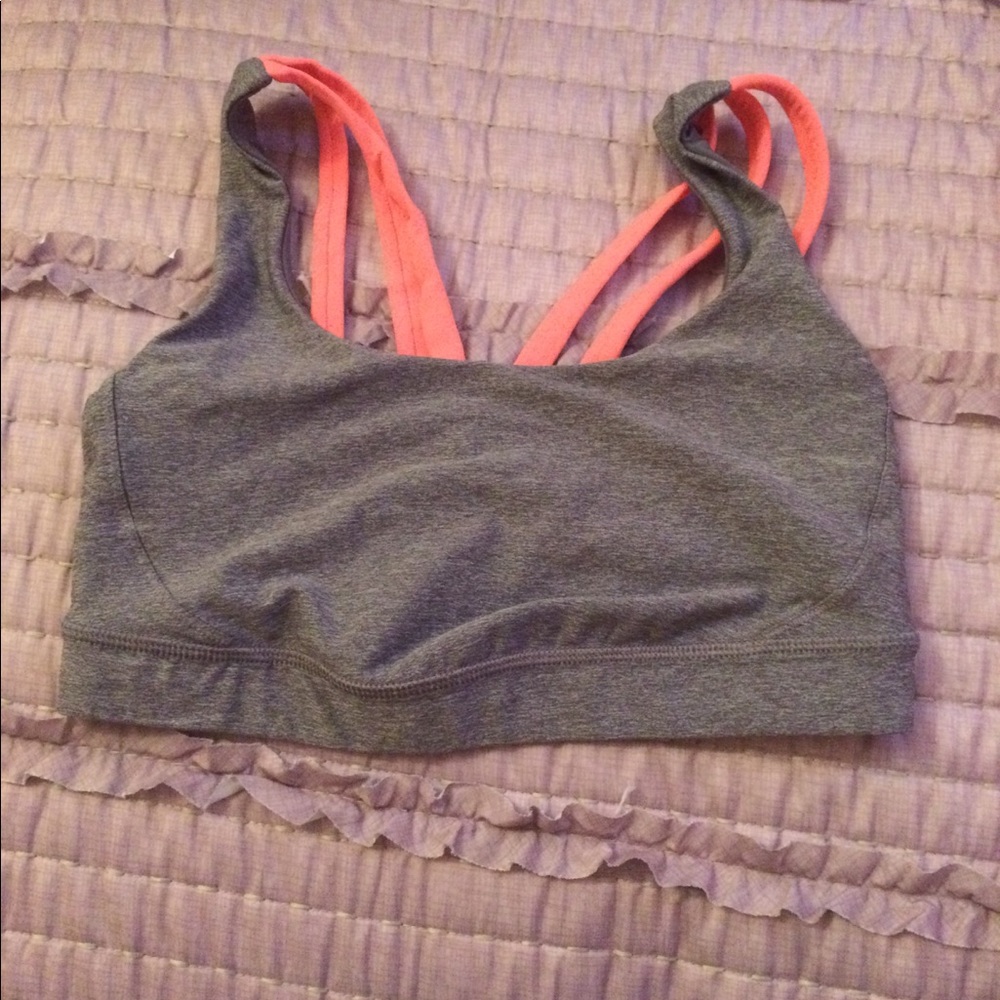 Lululemon sports bra